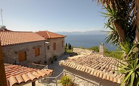 Fteri Stone House In Platanos, Akrata